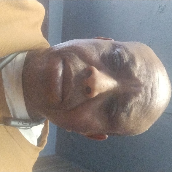 Meet your Posher, Ronald - Picture 2 of 2